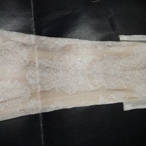 Beautiful Oleg Cassini wedding dress